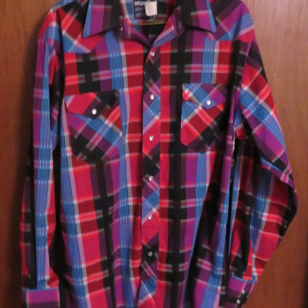 WRANGLER WESTERN  LONG SLEEVE PEARL SNAP SHIRT